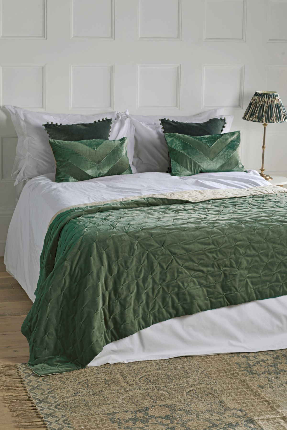 walton-co-bedspread-velvet-forest