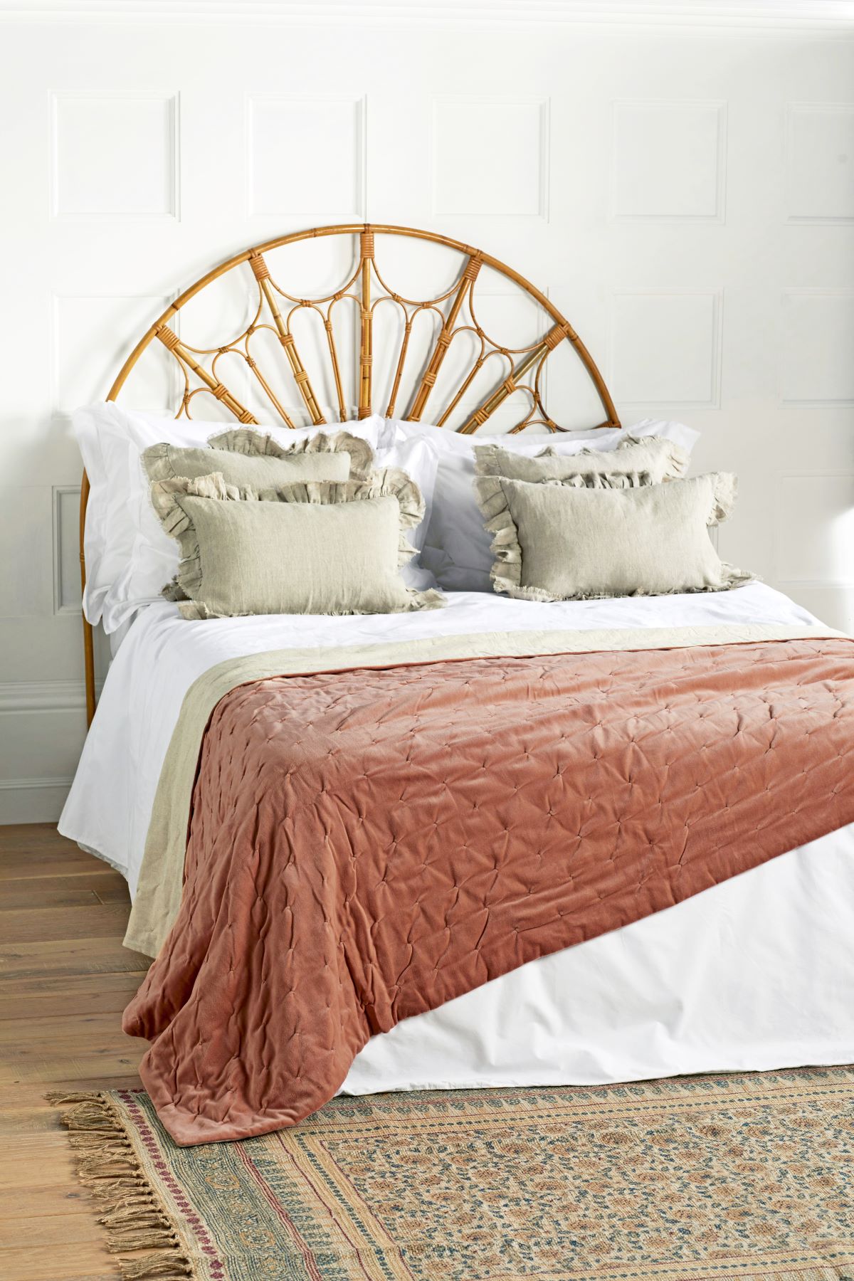 walton-co-bedspread-velvet-tea-rose